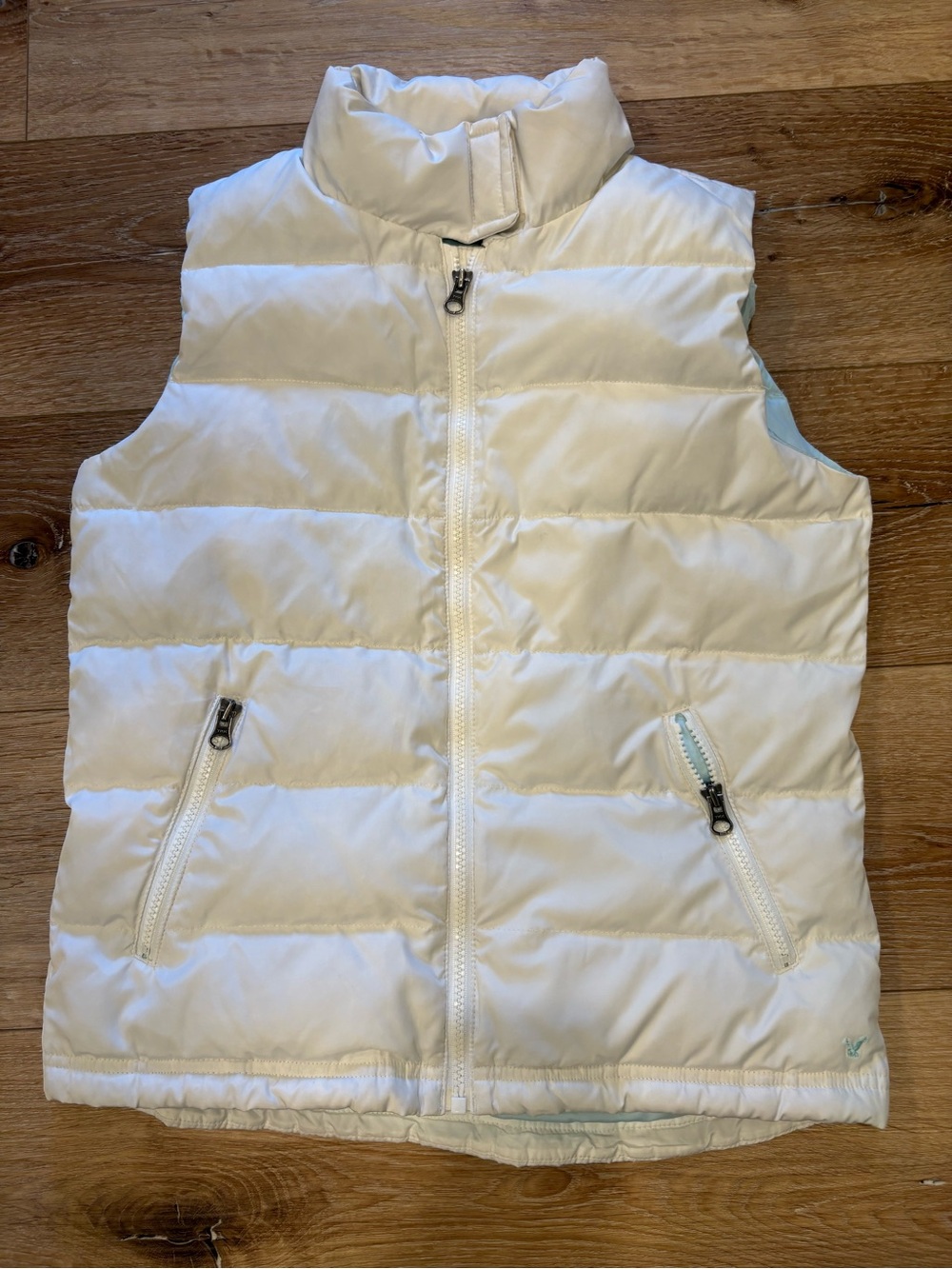Womens White American Eagle Puffer Vest-White and Baby Blue- Size Small